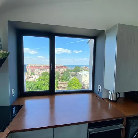 Sea View, ул университетская 17 *