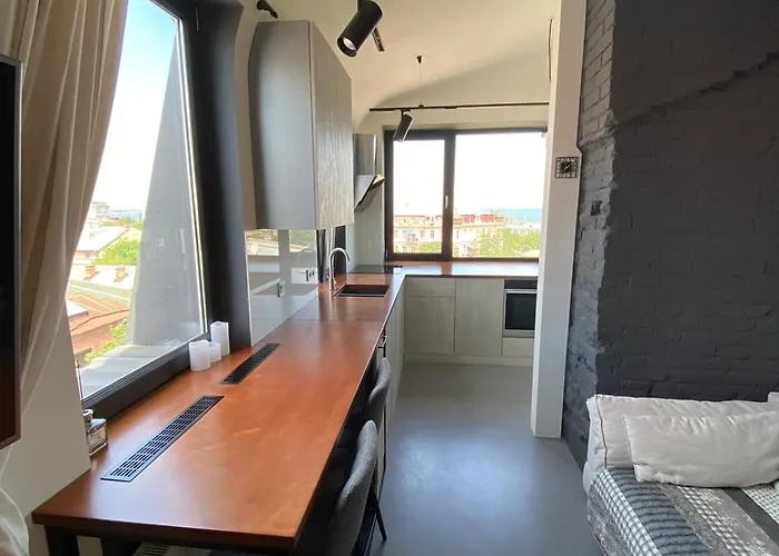 Sea View, ул университетская 17 Odessa